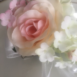 【再販】スモールローズ&ダリアのコサージュ☆ホワイトベビーピンク 3枚目の画像