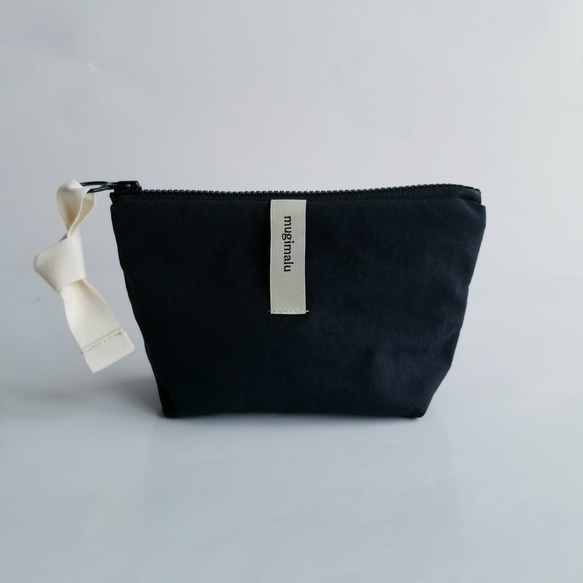 poitto16 マチ５深型 天然色素染NYLON POUCH..LogWood..ブラック 1枚目の画像