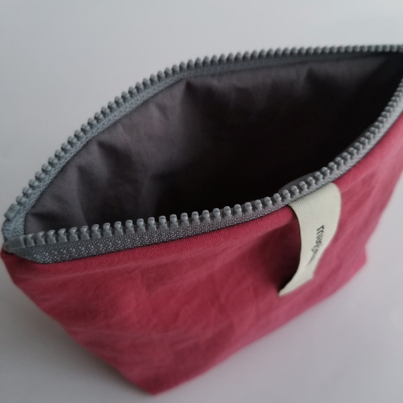 poitto16 マチ5深型 天然色素染NYLON POUCH ..Safflower.. 7枚目の画像