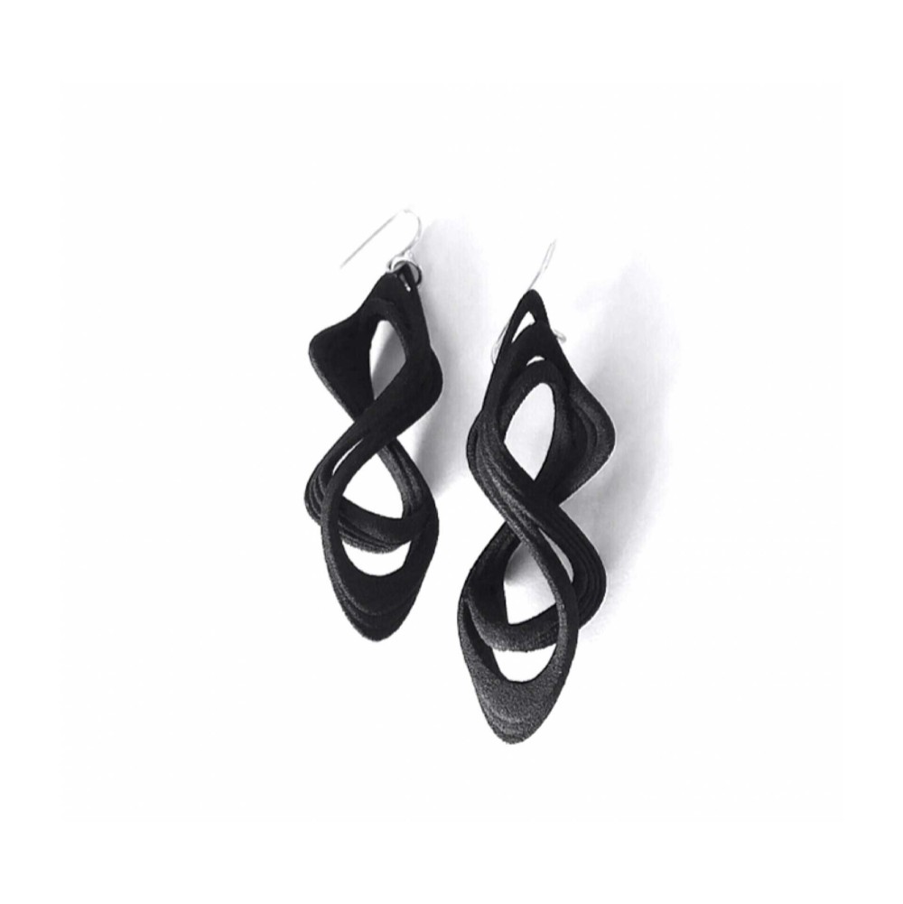 Eight Earrings Black エイトピアス　ブラック