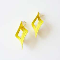 Open Square Earrings orange 第1張的照片