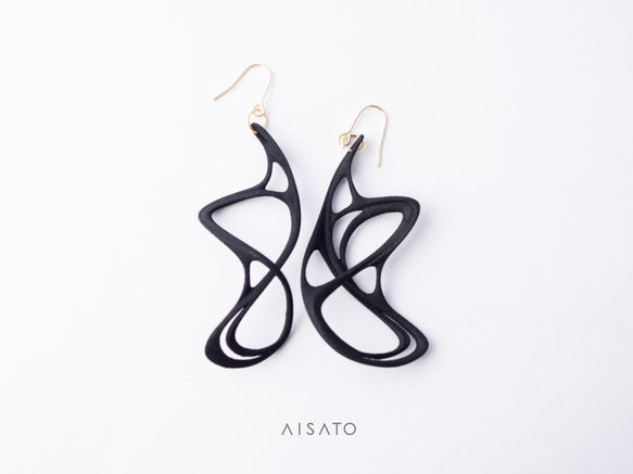 Dancing Earring Black 第1張的照片