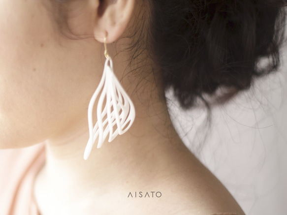 Malina Earrings White 第1張的照片