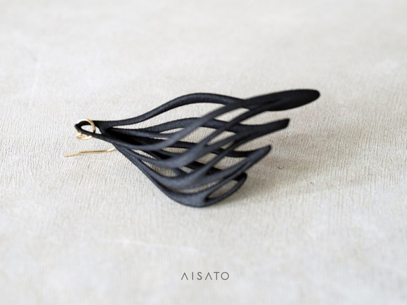 Malina Earrings Black 第2張的照片