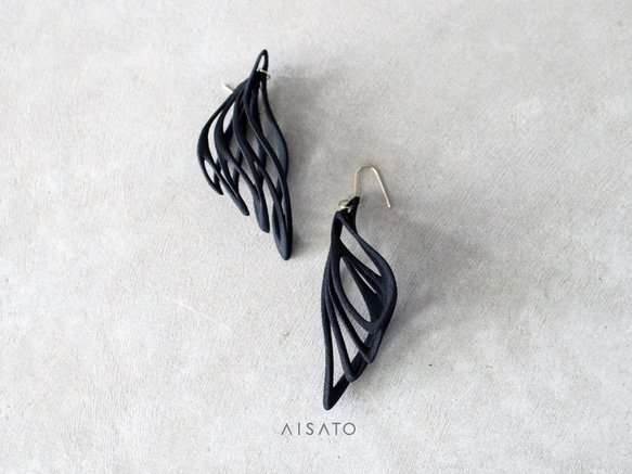 Malina Earrings Black 第4張的照片