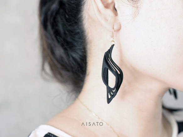 Malina Earrings Black 第5張的照片