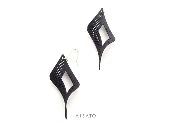 Open Square Earrings Black 第4張的照片