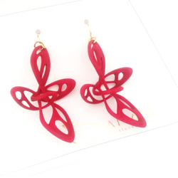 Dancing Butterfly Earring Red 第4張的照片