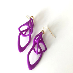 Tane Small Earrings Purple タネスモールピアス　パープル 1枚目の画像