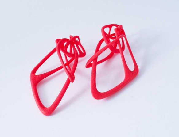 Tane Big Earrings Orangered タネスビッグピアス　オレンジレッド 1枚目の画像