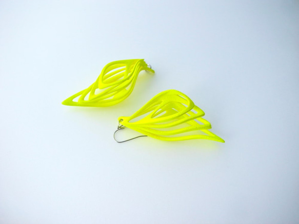 Malina Earrings NeonYellow マリーナピアス　蛍光イエロー 3枚目の画像