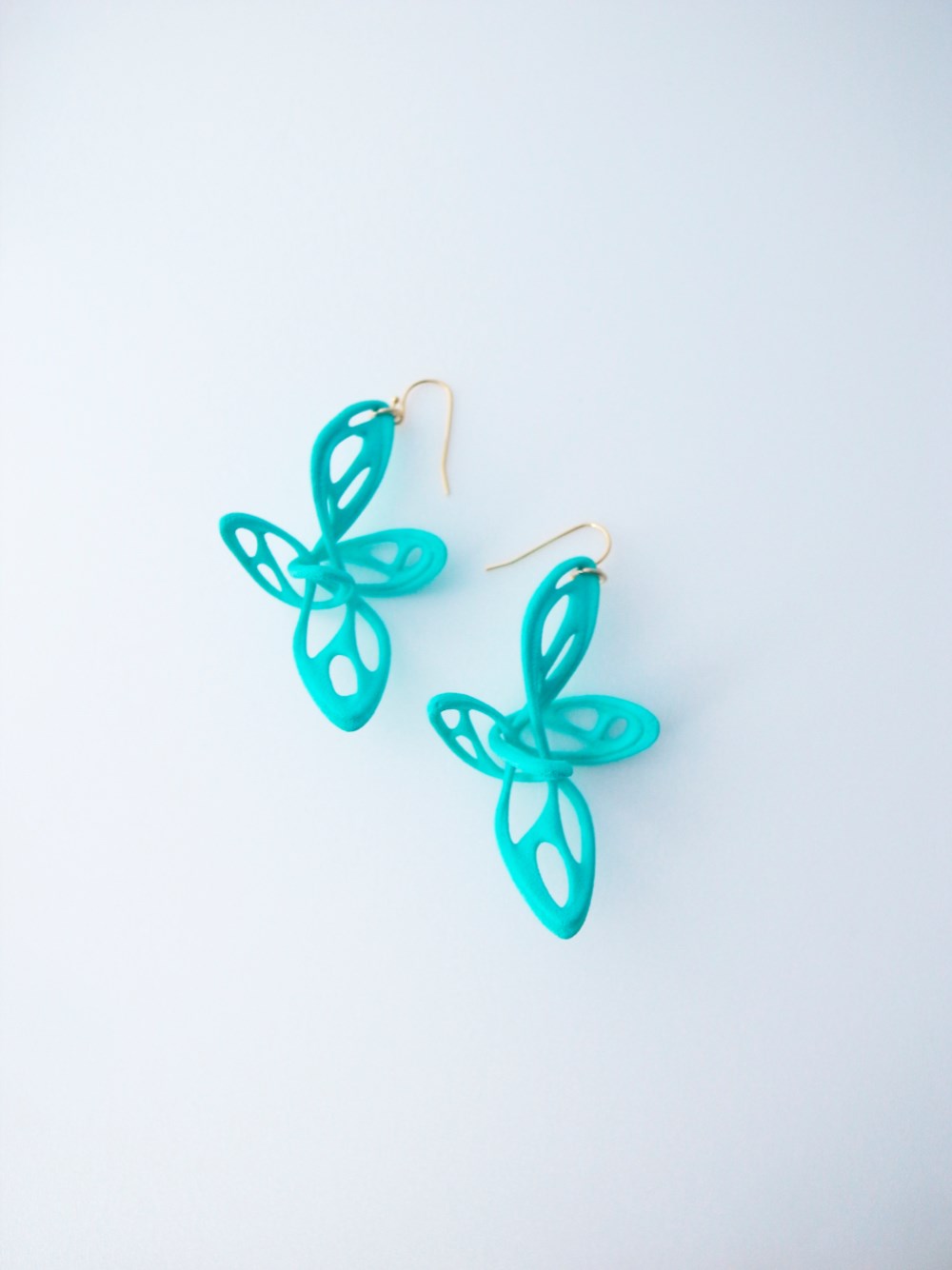 Dancing Butterfly Earring Mintgreen  ダンシングバタフライ　ピアス　ミントグリーン