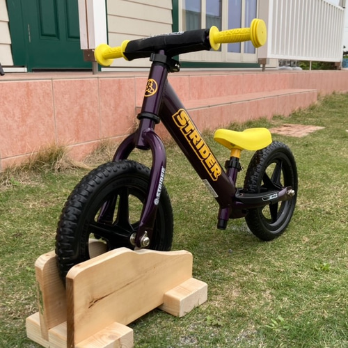 STRIDER SPORTS 12inch ストライダー イエロー　スタンド付き ✨美品✨ STRIDER 12インチ SPORT イエロー スタンド付 付属品