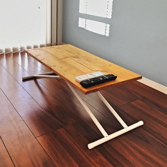 折りたたみテーブル　リフティングテーブル　高さ調整付き ワンタッチ　無垢 1枚目の画像