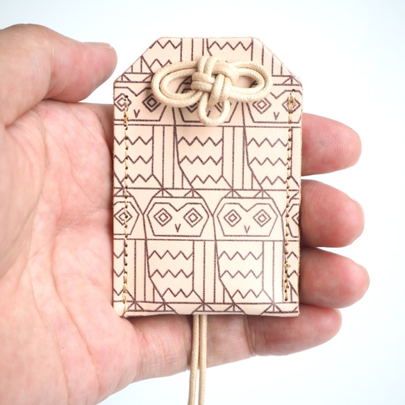 製作您自己的皮革護身符包 HUK（貓頭鷹）皮革 第1張的照片