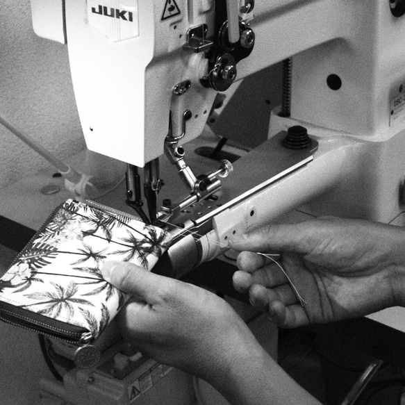 ラウンド ファスナー キーケース (デイジー) 花柄 革 スマートキー キーホルダー カード レディース メンズ 9枚目の画像
