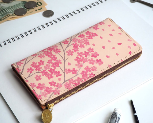 ハンドメイド本牛革長財布カードケース付き（桜柄） 桜ピンク手縫いヌメ革牛革長財布カードケース - ショップ Travel