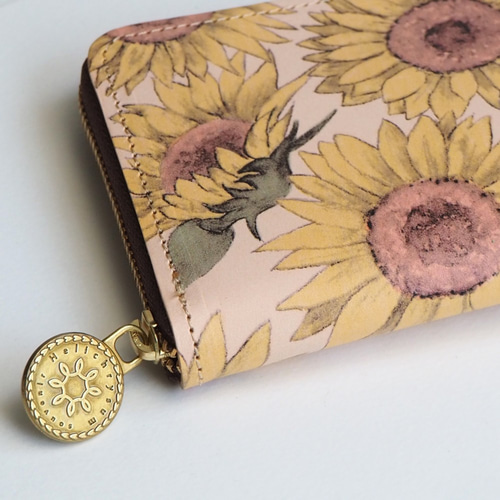 HELICHRYSUM  ラウンドファスナー長財布　ひまわり　creema HELICHRYSUM ラウンドファスナー長財布ひまわりcreema