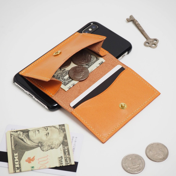 【カードやコインが入る】レザーポケット付 アイフォンカバー（ デイジー）  ILL1203 5枚目の画像