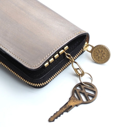 鑰匙錢包【小錢包+鑰匙包】（漆銀）牛皮緊湊型ILL-1190 第2張的照片