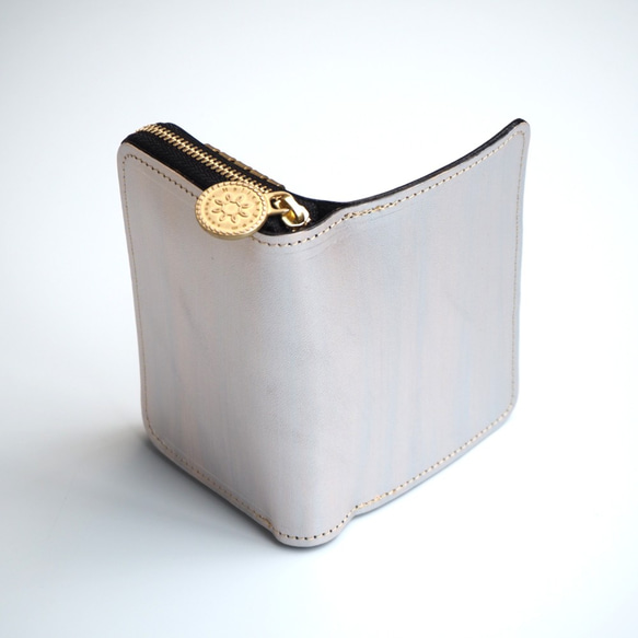 鑰匙錢包【小錢包+鑰匙包】（漆銀）牛皮緊湊型ILL-1190 第5張的照片