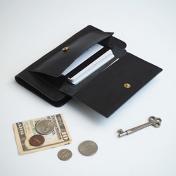 フラップポケット付 iPhoneケース（オイルレザー ブラック）手帳型  牛革 TPUソフト 1枚目の画像