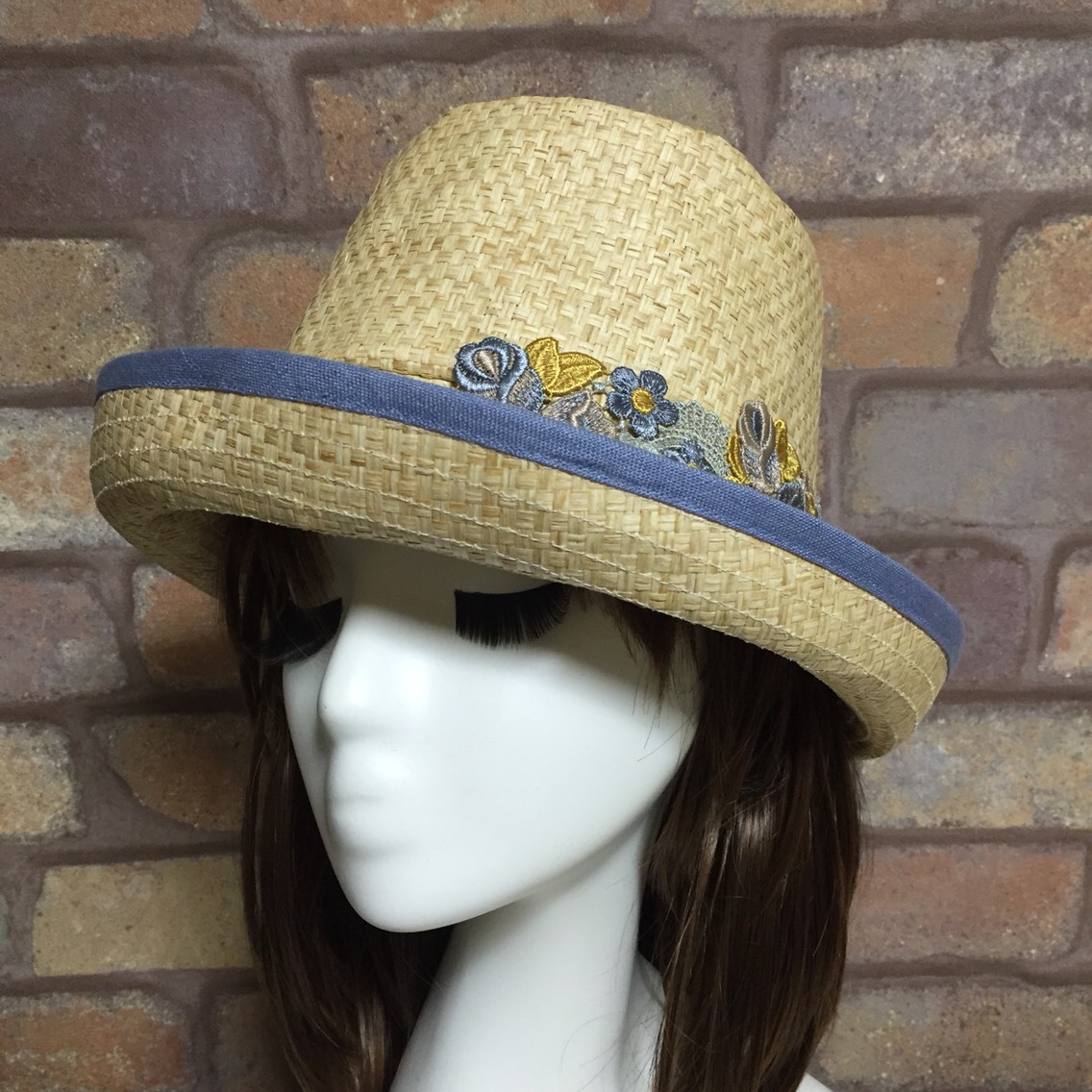 刺繍レース付きつば広キャプリーヌ<BE>