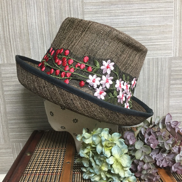 新款☆刺繡薄紗的寬簷小山羊皮<BW> 第3張的照片