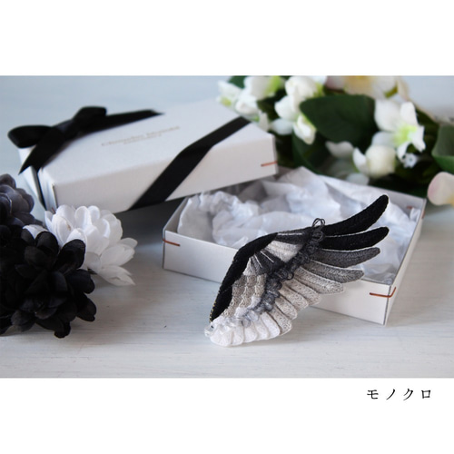 受注制作】立体刺繍/鳥の片翼＊カワセミの刺繍ブローチ ブローチ