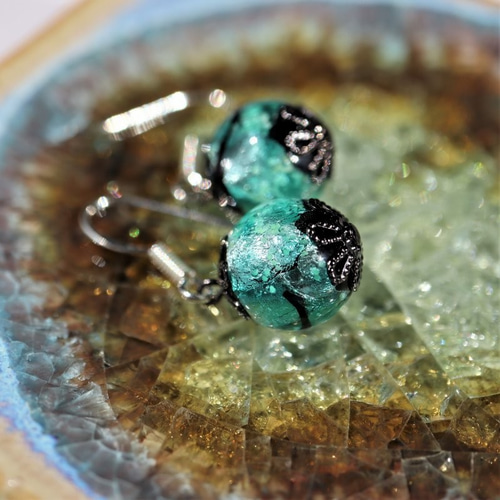 SOLD◆ハンドメイド ガラスピアス 爽やかグリーン 海 浮き玉カラー SOLD◇ハンドメイド ガラスピアス 爽やかグリーン 海 浮き玉カラー