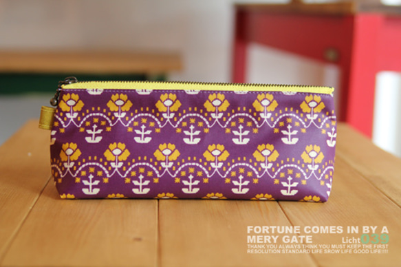 ペンケース（マチ付・ラミネート・フラワー） 1枚目の画像