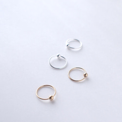 送料無料【14kgf】月フープピアス ラウンドボール／S　プレーン  ゴールド　華奢　シンプル  ユニセックス 3枚目の画像