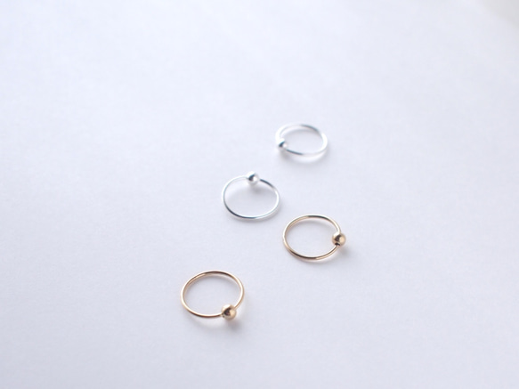 送料無料【14kgf】月フープピアス ラウンドボール／S　プレーン  ゴールド　華奢　シンプル  ユニセックス 3枚目の画像