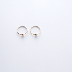 送料無料【14kgf】月フープピアス ラウンドボール／S　プレーン  ゴールド　華奢　シンプル  ユニセックス 6枚目の画像