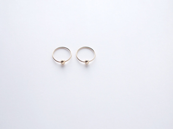 送料無料【14kgf】月フープピアス ラウンドボール／S　プレーン  ゴールド　華奢　シンプル  ユニセックス 6枚目の画像