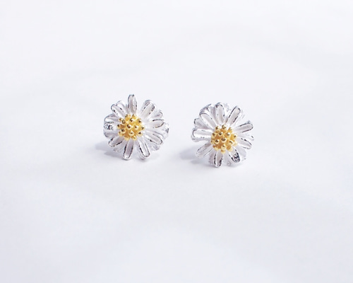 華麗 送料無料【SV925】花 マーガレット スタッドピアス 真実の愛 アクセサリー
