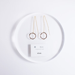 送料無料 *再販*【14kgf】月チェーンピアス／槌目／S　ゴールド　華奢　シンプル 2枚目の画像