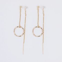 送料無料 *再販*【14kgf】月チェーンピアス／槌目／S　ゴールド　華奢　シンプル 8枚目の画像