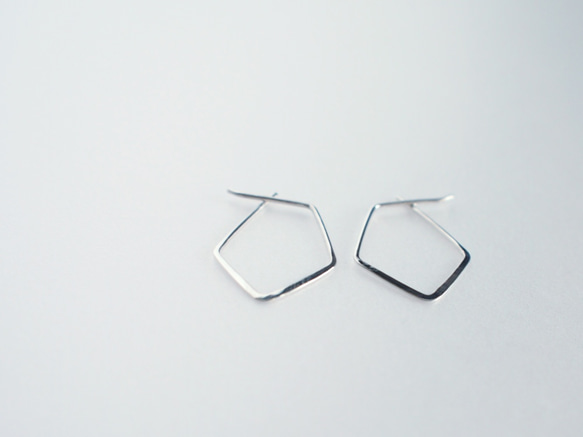 【SV935】ぎょしゃ座ピアス／M　シルバー　星座　華奢　シンプル　フープ　silver 5枚目の画像