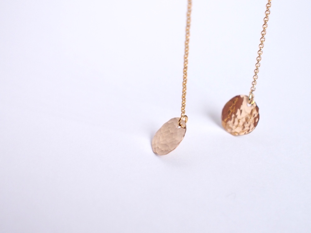 送料無料【14kgf】満月チェーンピアス／槌目／mini　ゴールド　華奢　シンプル