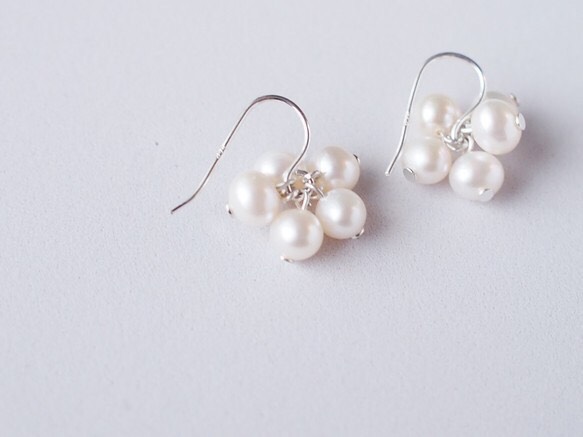 【SV925／本真珠】雪ピアス　シルバー　フック　天然貝  淡水パール　華奢　シンプル 6,864円