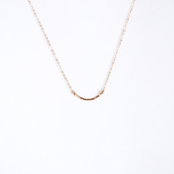 送料無料*再販*【14kgf】三日月ネックレス / 槌目 / mini / チェーン　スマイル  シンプル 華奢　アーチ 5枚目の画像