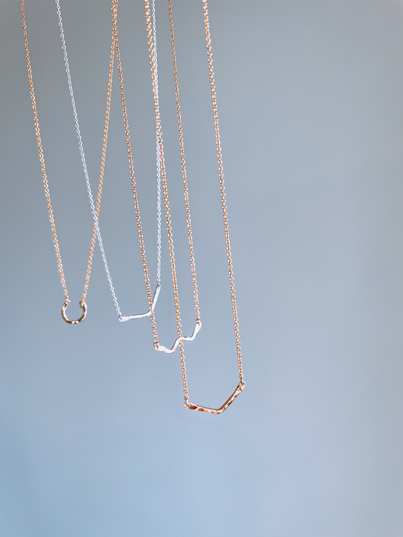 送料無料 *再販*【14kgf】三日月ネックレス（ホースシュー型） / 槌目 / mini  ゴールドシンプル 幸運馬蹄 4枚目の画像