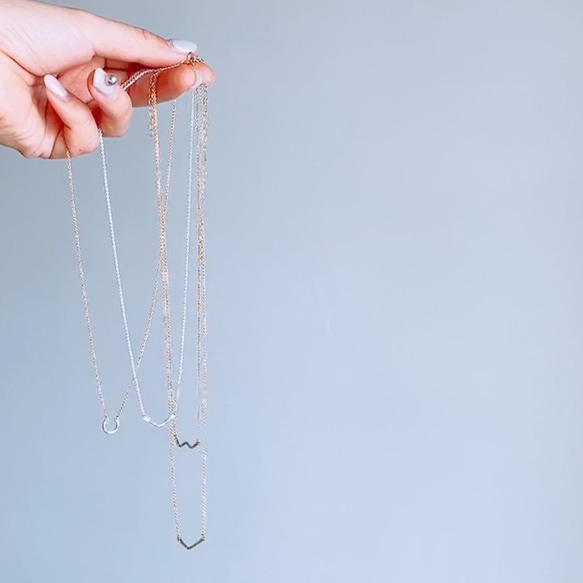 送料無料 *再販*【14kgf】三日月ネックレス（ホースシュー型） / 槌目 / mini  ゴールドシンプル 幸運馬蹄 9枚目の画像