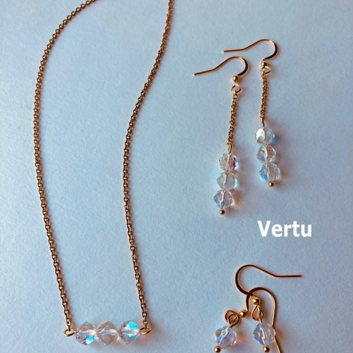 スターカット＊ルナフラッシュの3連ネックレス＊* ネックレス  