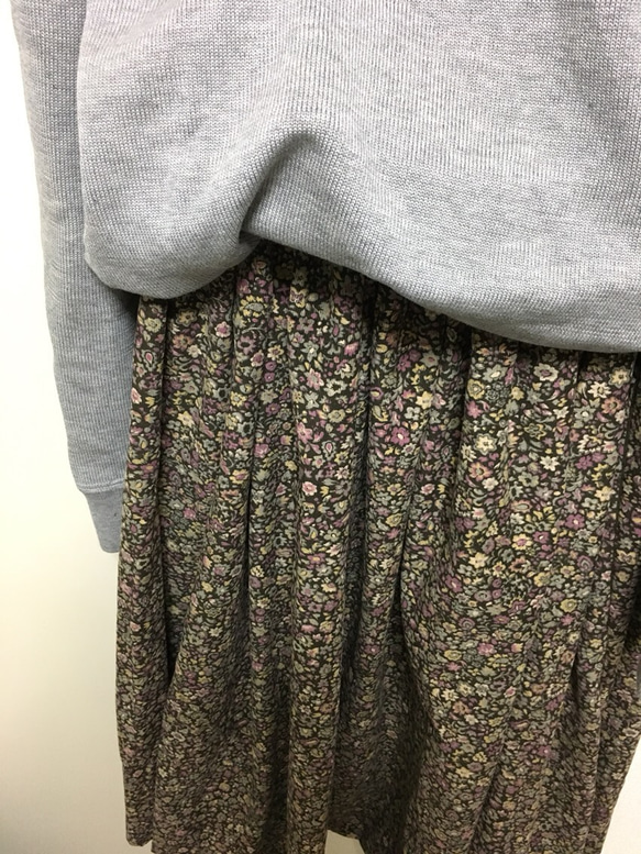小花柄コーディロイギャザースカート 3枚目の画像