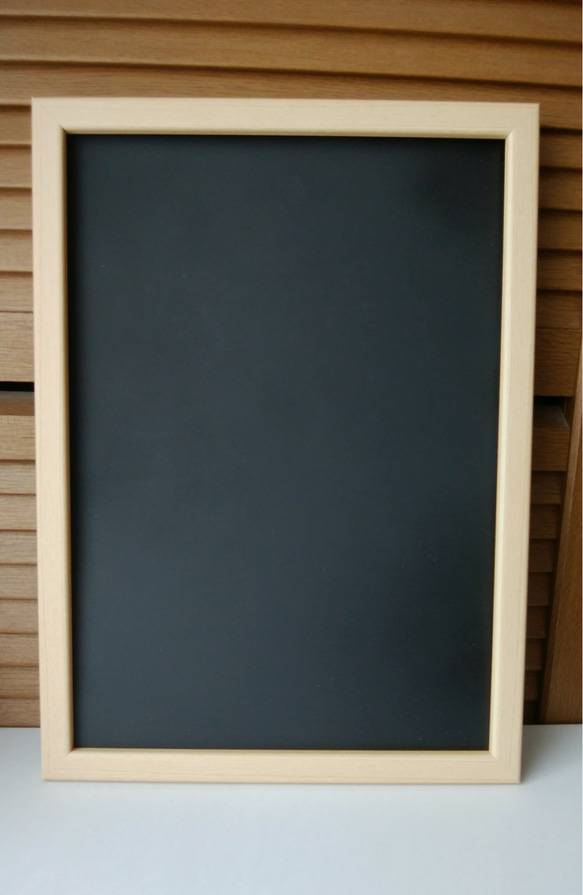 《送料無料》木製黒板マグネットボード(ライトブラウン)A3 3枚目の画像