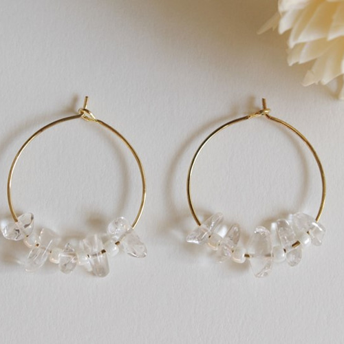 SALE 水晶のフープピアス 天然石 クリスタル ピアス（フープ 