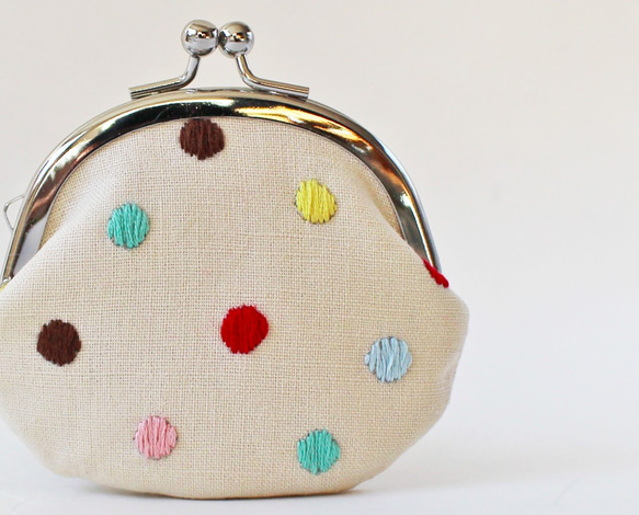 ミニがま口（マルチカラー水玉刺繍） がま口 oktak 通販 1894196