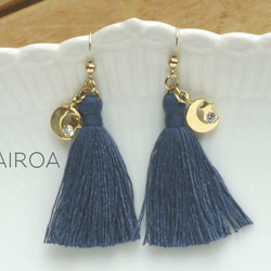 <送料無料>Mini Tassel with Crescent 1枚目の画像